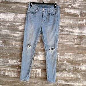 SOLD
Seven7 Jeans Distressed Light Blue Size 12